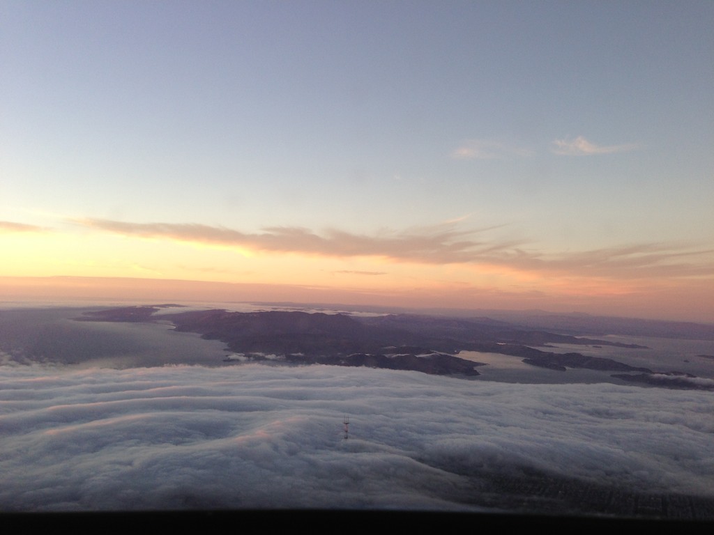 PORTE4 turn departing SFO with the fog rolling in